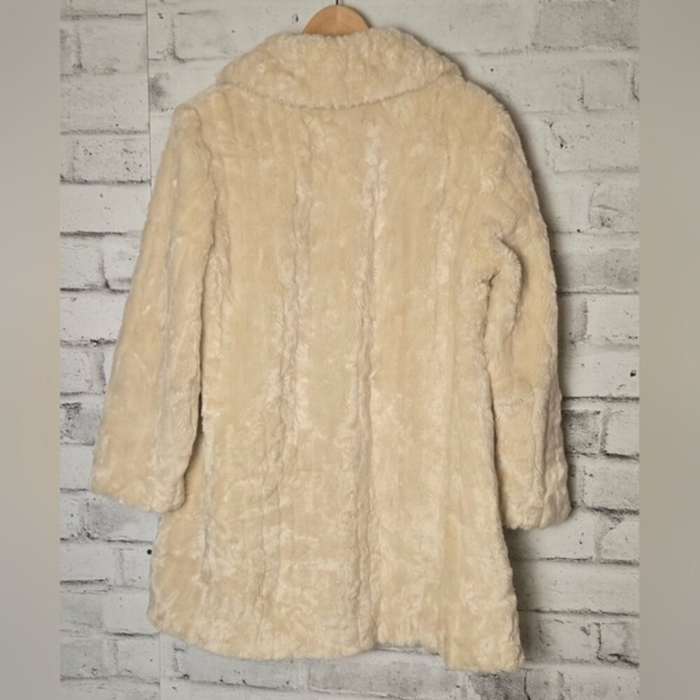 Topshop Cream Faux Fur Coat - Picture 2 of 11